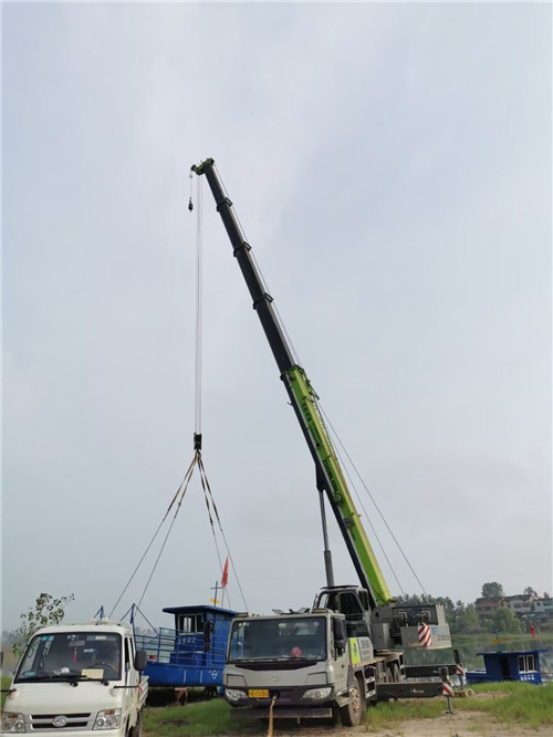 武安市桥梁建设吊装案例